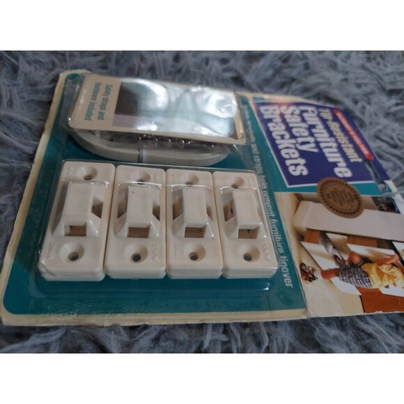 Furniture Safety Straps Brackets Kit Mommys Helper Tip Resistant 02263 NEW - Picture 7 of 7